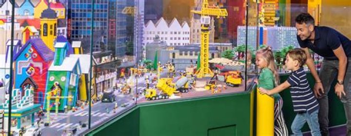 Lego Discovery Center Toronto: A Must-Visit Family Adventure