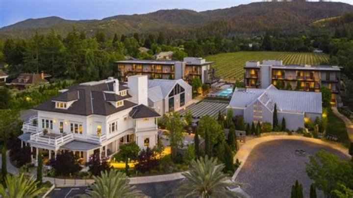 Luxury Napa Valley Resorts: Unveiling the Finest Wine Country Getaways