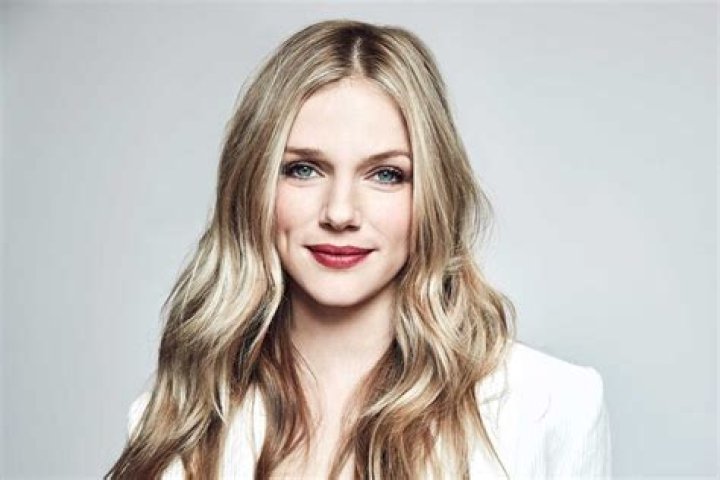 Tracy Spiridakos: The Rising Star in Entertainment